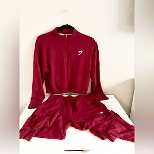 GYMSHARK Women’s  Set Pippa Training Joggers + Pippa Pullover Size Medium RED